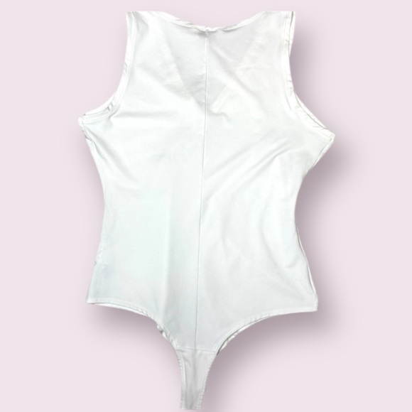 Spanx Suit Yourself Women’s V-Neck Tank Sculpting Bodysuit White Size L 20276R - Picture 6 of 10